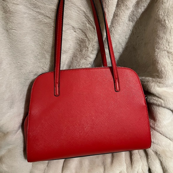 Guess purse - beautiful red - Picture 2 of 5